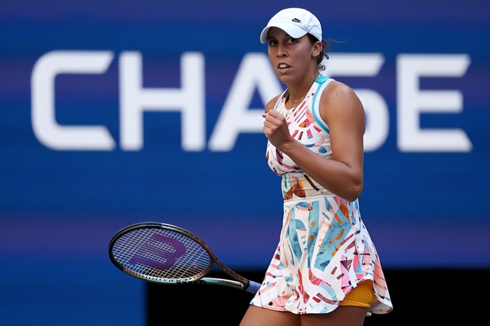 甲赛场上更 甲赛场上更