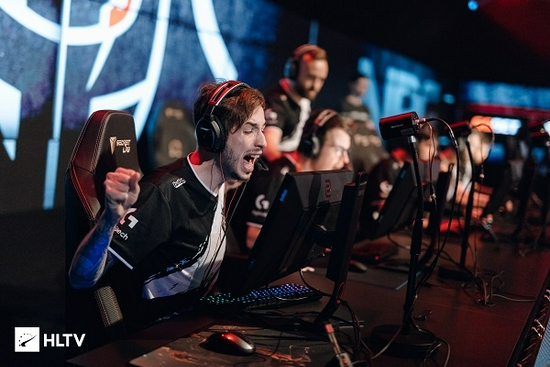 兼具体育精 兼具体育精